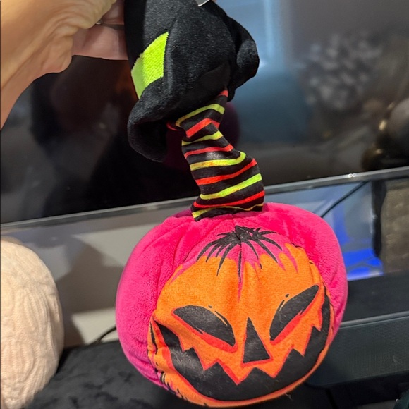 Halloween Skull, pumpkin with Witch Hat Plush and crunch bottle dog toys nwt - Picture 4 of 7